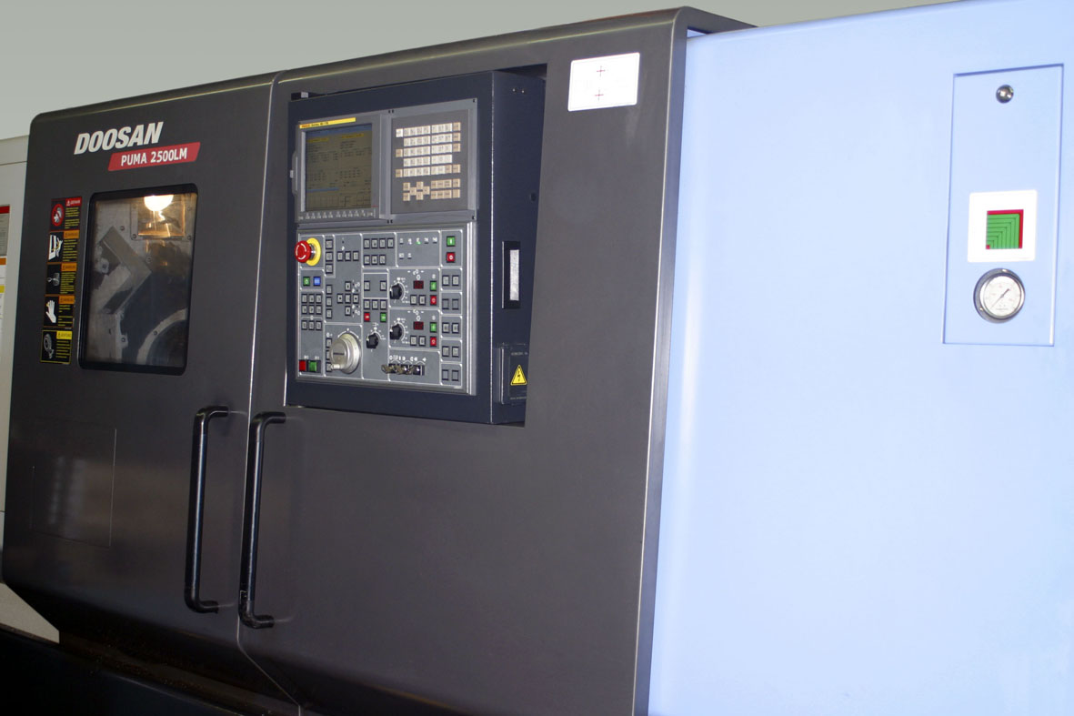 DOOSAN PUMA TT2500LM