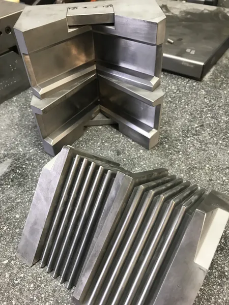 Dachdüsenform