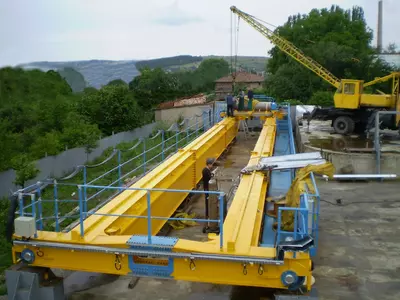 Crane 28m.