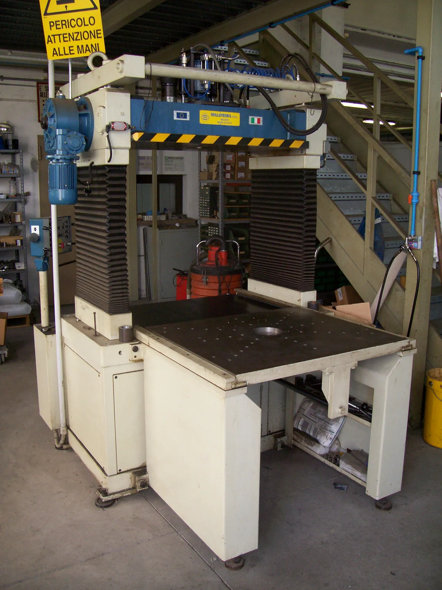 Tuschierpresse