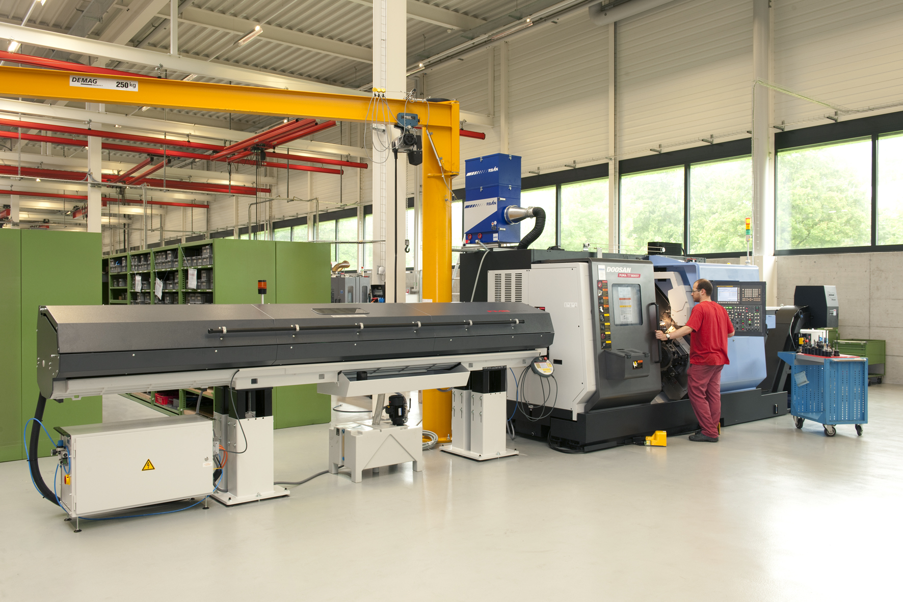 DOOSAN PUMA 1800