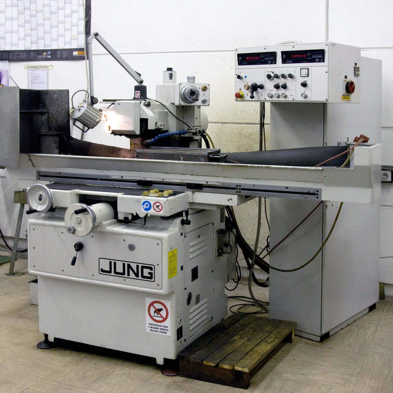 CNC JF-520 Schleifer