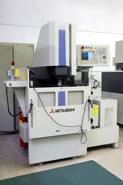 CNC EA-8 Senkerosion