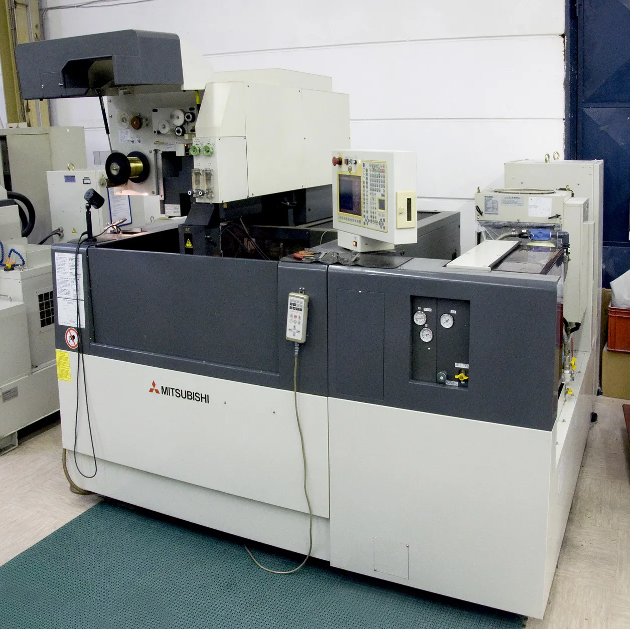 CNC FA-20 Drahterosion