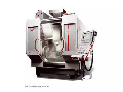 Hermle C40U Dynamic mit Roboterbeladung